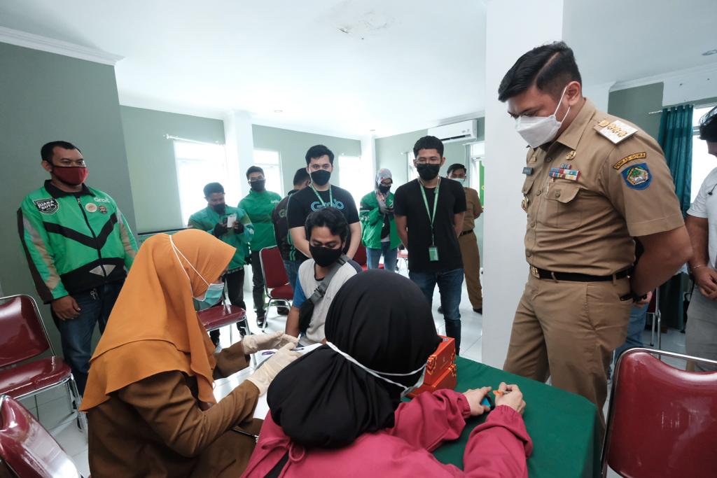 Pemkab Gowa Gandeng Grab Lakukan Vaksinasi Covid-19 